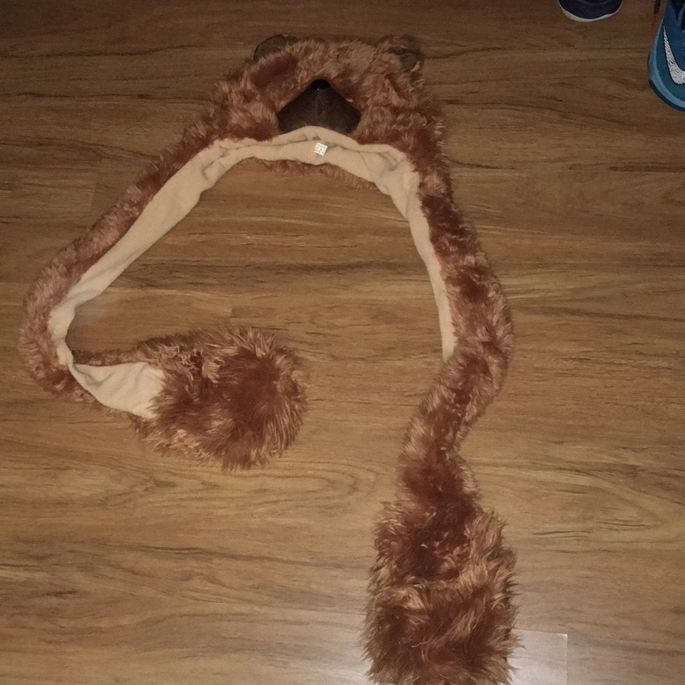 Fun animal hat/pocket